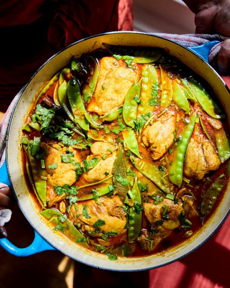 Sheem murghi (Bangladeshi chicken and mangetout curry)